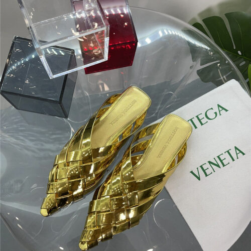 High Quality Luxury Bottega Veneta Square Toe Flat Woven Slides