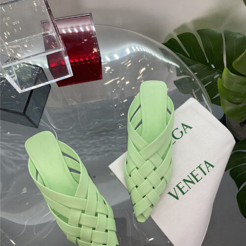 High Quality Luxury Bottega Veneta Square Toe Flat Woven Slides – Style 34150 product detail