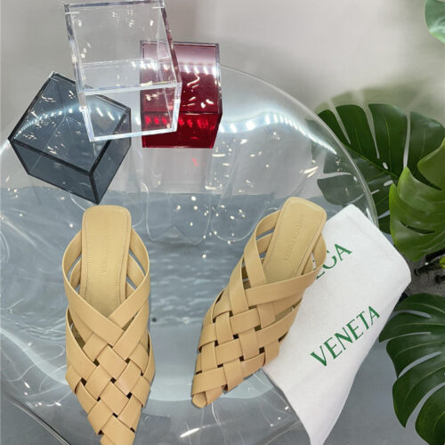 High Quality Luxury Bottega Veneta Square Toe Flat Woven Slides – Style 03078 product detail