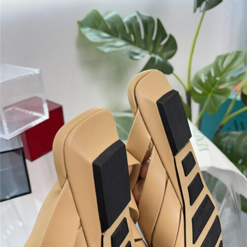 High Quality Luxury Bottega Veneta Square Toe Flat Woven Slides – Style 03078 product detail