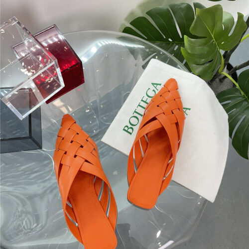 High Quality Luxury Bottega Veneta Square Toe Flat Woven Slides – Style 08166 product detail