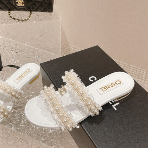 High Quality Luxury Chanel Hot Style Double C Sandals And Slippers product detail