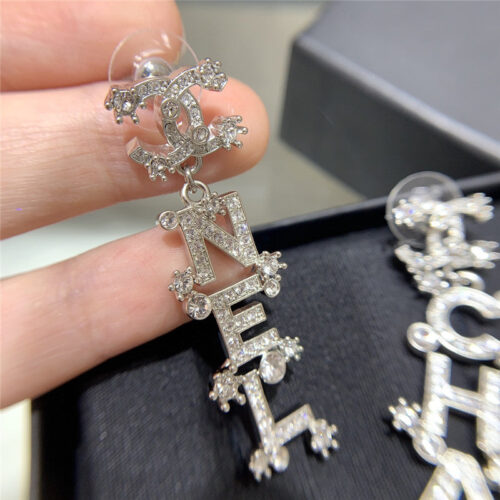 High Quality Luxury Chanel Letter Crystal Earrings product detail