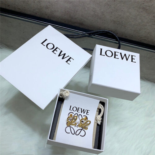 High Quality Luxury Loewe Classic Fashionable Logo Earrings product detail