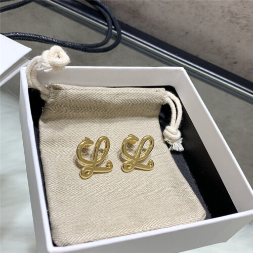 High Quality Luxury Loewe Classic Fashionable Logo Earrings