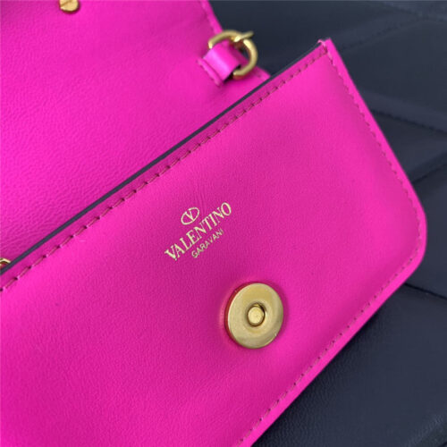 High Quality Luxury Valentino V Logo Leather Bag – Style 03870 product detail
