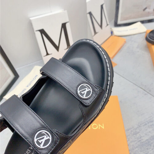 High Quality Luxury Louis Vuitton Archlight Beach Sandals – Style 47971 product detail