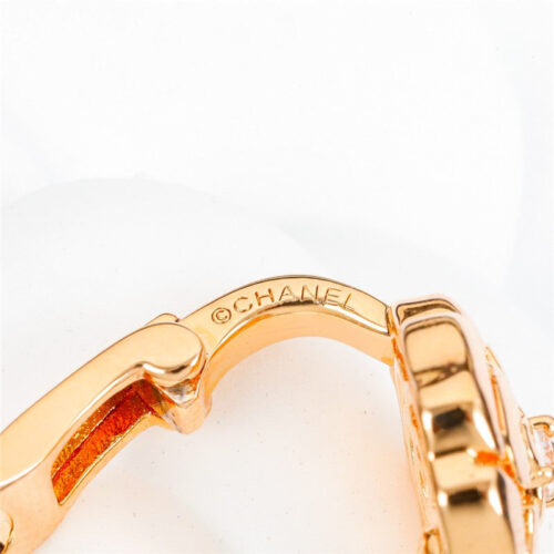 High Quality Luxury Chanel Mountain Camellia Ear Buckle – Style 50201 product detail