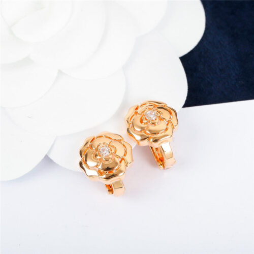 High Quality Luxury Chanel Mountain Camellia Ear Buckle – Style 50201 alternate view