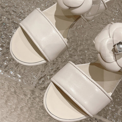 High Quality Luxury Chanel Chunky Heel Camellia Sandals – Style 71654 product detail