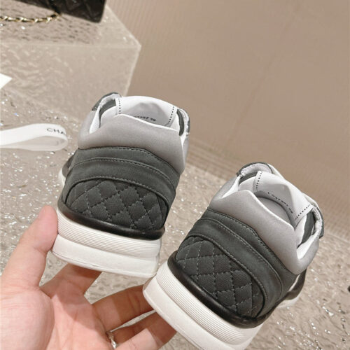 High Quality Luxury Chanel Explosive New Color Sneakers – Style 36006 product detail