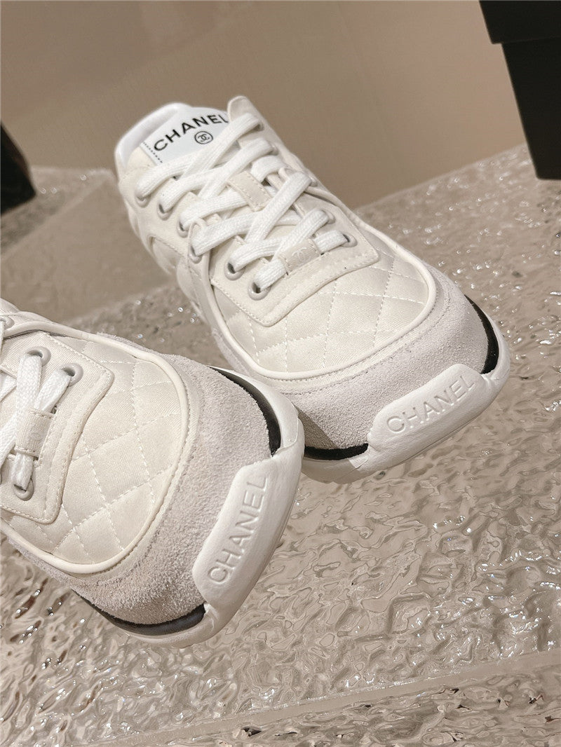 High Quality Luxury Chanel Explosive New Color Sneakers – Style 04934 product detail