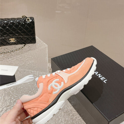 High Quality Luxury Chanel Explosive New Color Sneakers product detail