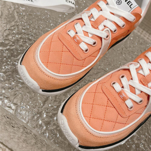 High Quality Luxury Chanel Explosive New Color Sneakers product detail