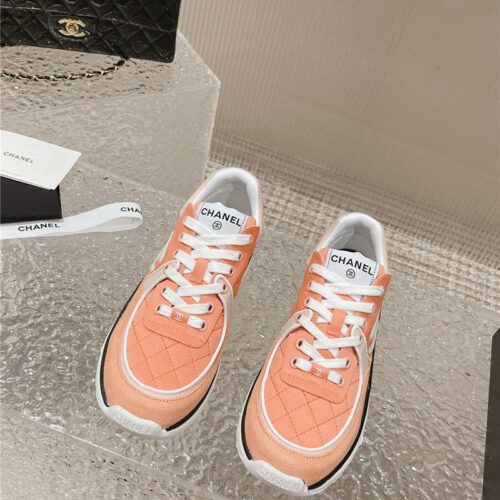 High Quality Luxury Chanel Explosive New Color Sneakers alternate view