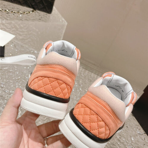 High Quality Luxury Chanel Explosive New Color Sneakers product detail