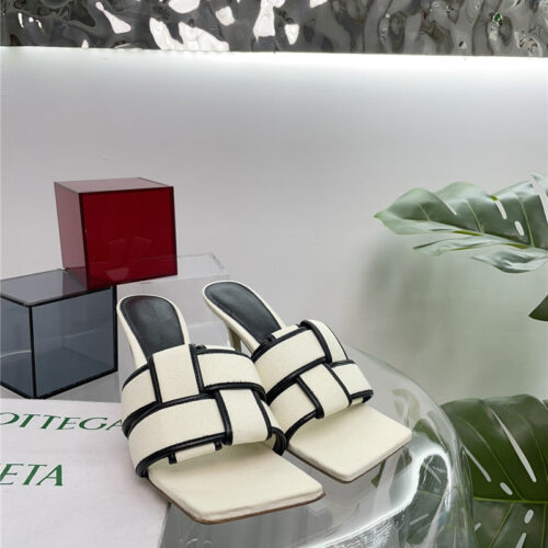High Quality Luxury Bottega Veneta Windmill Cube Slippers – Style 79878