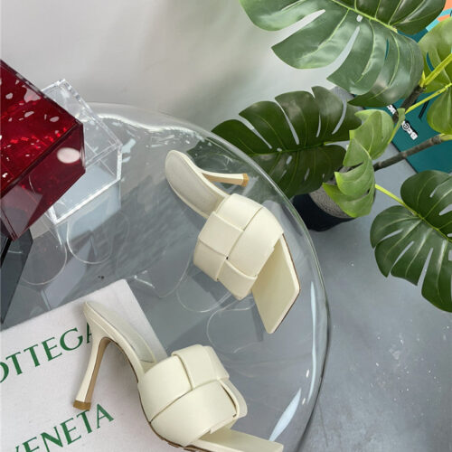 High Quality Luxury Bottega Veneta Windmill Cube Slippers product detail