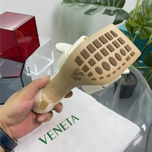High Quality Luxury Bottega Veneta Windmill Cube Slippers product detail