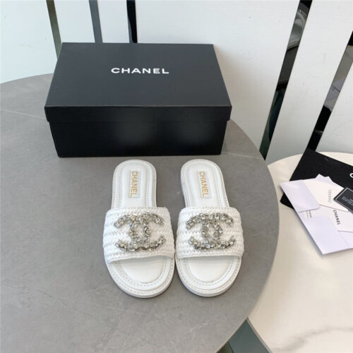 High Quality Luxury Chanel Rhinestone Double C Artificial Woven Sandals And Slippers product detail