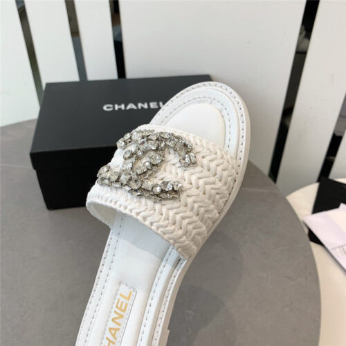 High Quality Luxury Chanel Rhinestone Double C Artificial Woven Sandals And Slippers product detail
