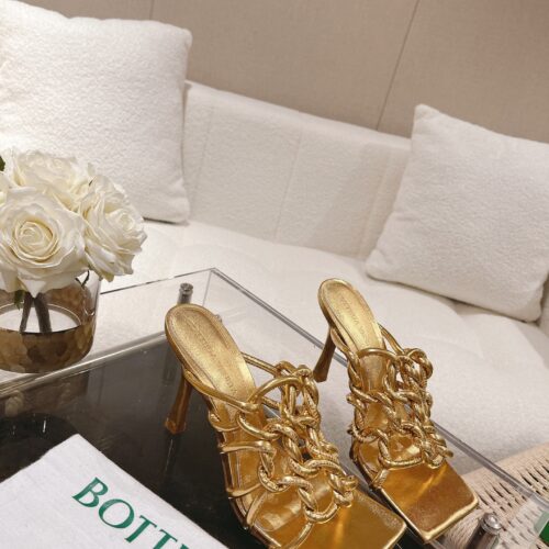 High Quality Luxury Bottega Veneta Handwoven Sandals – Style 06726