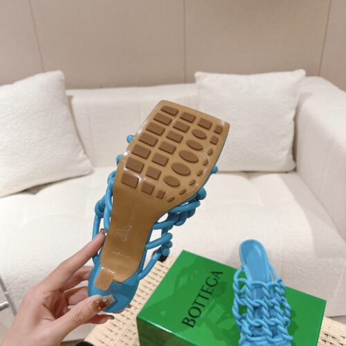 High Quality Luxury Bottega Veneta Handwoven Sandals – Style 37798 product detail