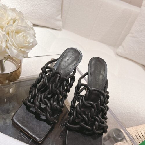 High Quality Luxury Bottega Veneta Handwoven Sandals – Style 36102 product detail