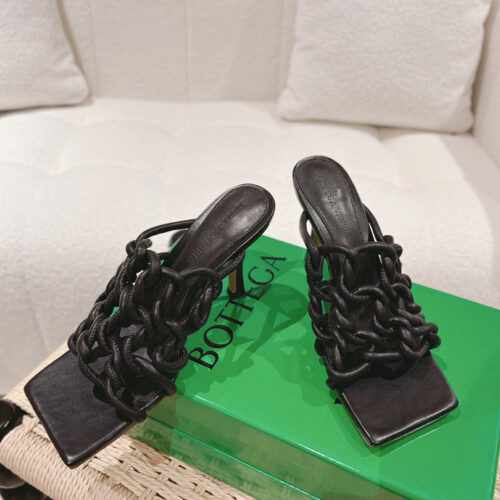 High Quality Luxury Bottega Veneta Handwoven Sandals – Style 36102 alternate view