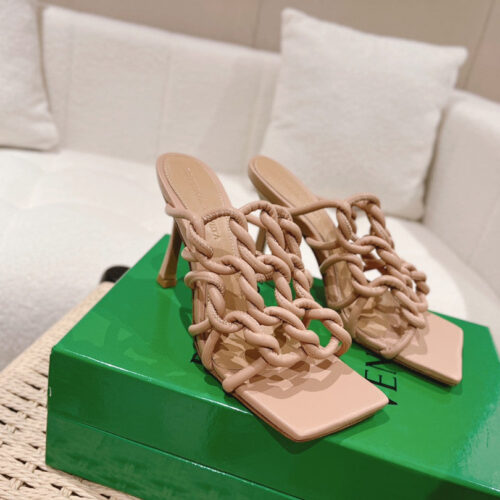 High Quality Luxury Bottega Veneta Handwoven Sandals – Style 67174