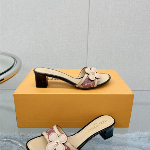 High Quality Luxury Louis Vuitton Sunflower Slippers – Style 83875
