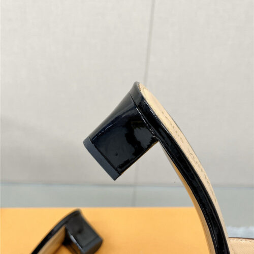 High Quality Luxury Louis Vuitton Sunflower Slippers product detail
