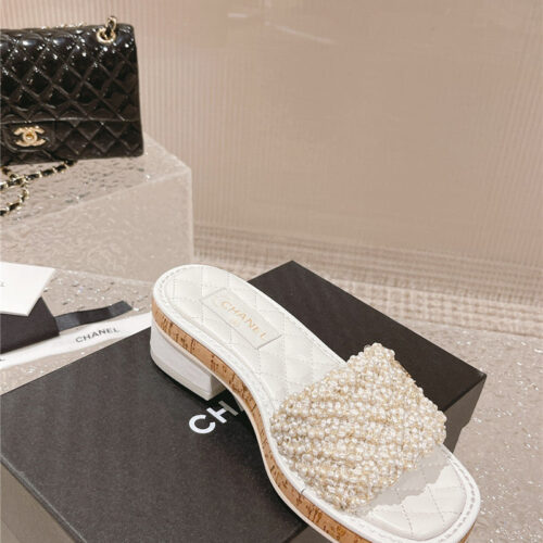 High Quality Luxury Chanel New Hand-Stitched Bead Decoration Slippers – Style 67366 product detail