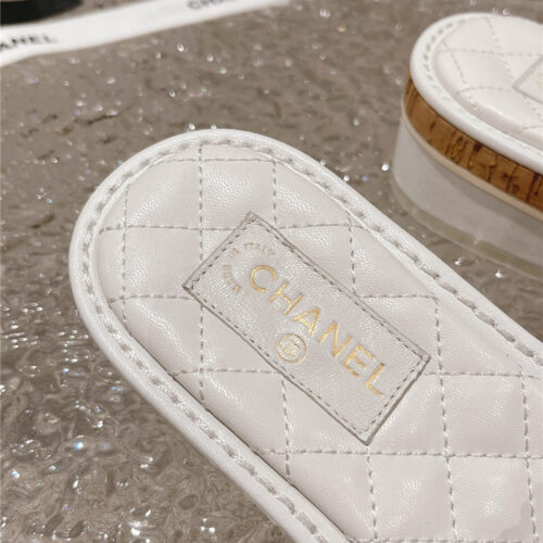High Quality Luxury Chanel New Hand-Stitched Bead Decoration Slippers – Style 67366 product detail