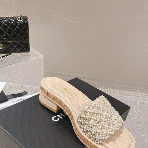 High Quality Luxury Chanel New Hand-Stitched Bead Decoration Slippers product detail