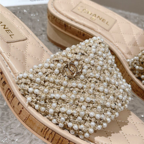 High Quality Luxury Chanel New Hand-Stitched Bead Decoration Slippers product detail