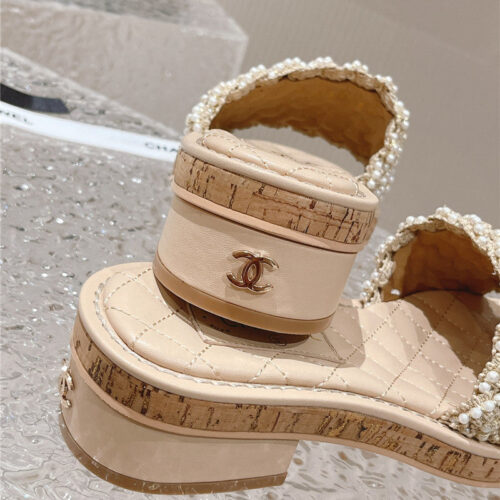 High Quality Luxury Chanel New Hand-Stitched Bead Decoration Slippers product detail