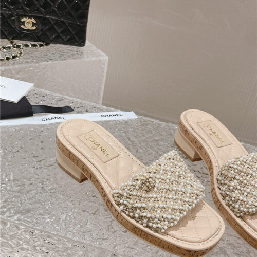 High Quality Luxury Chanel New Hand-Stitched Bead Decoration Slippers product detail