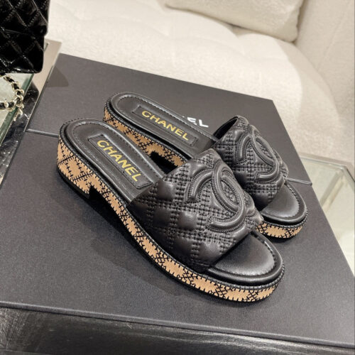 High Quality Luxury Chanel New Wooden Heel Slippers