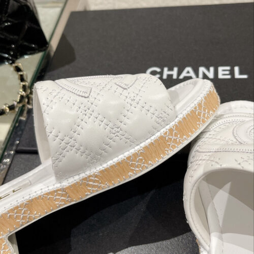 High Quality Luxury Chanel New Wooden Heel Slippers – Style 66790 product detail