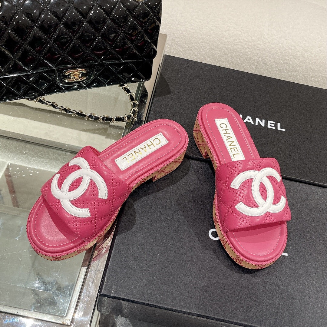 High Quality Luxury Chanel New Wooden Heel Slippers – Style 65094 product detail
