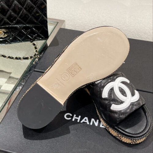 High Quality Luxury Chanel New Wooden Heel Slippers – Style 94470 product detail