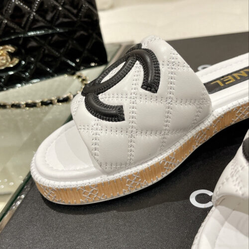 High Quality Luxury Chanel New Wooden Heel Slippers – Style 96166 product detail