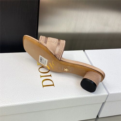 High Quality Luxury Dior New Flip Flops Color Matching Womens Shoes – Style 14342 product detail