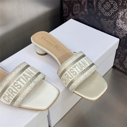 High Quality Luxury Dior New Flip Flops Color Matching Womens Shoes – Style 77574 product detail