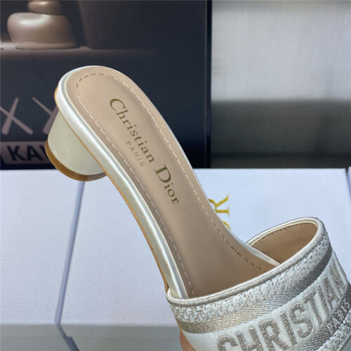 High Quality Luxury Dior New Flip Flops Color Matching Womens Shoes – Style 77574 product detail