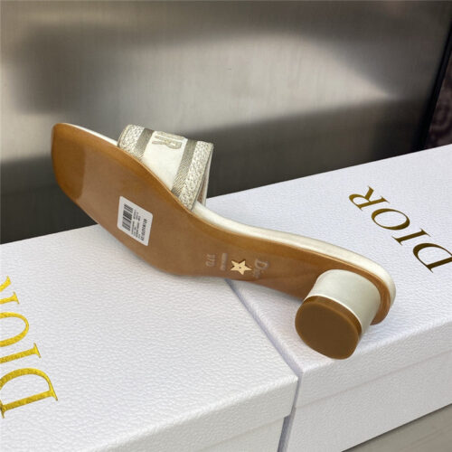 High Quality Luxury Dior New Flip Flops Color Matching Womens Shoes – Style 77574 product detail