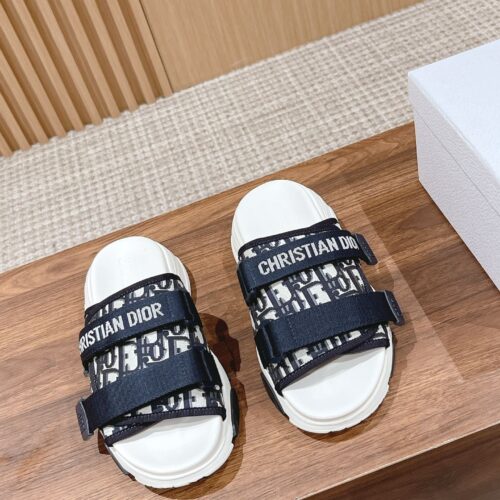 High Quality Luxury Dior Spring And Summer New Thick-Soled Beach Slippers – Style 31174 alternate view
