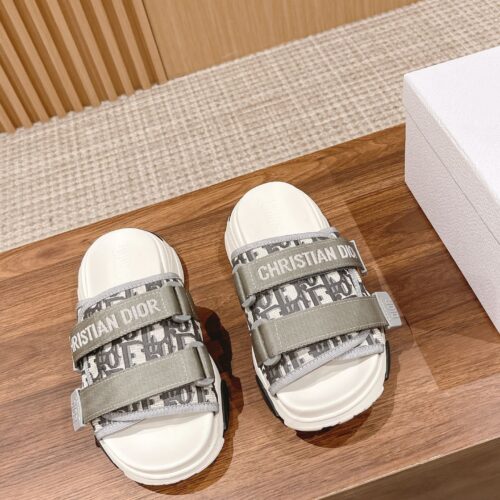 High Quality Luxury Dior Spring And Summer New Thick-Soled Beach Slippers – Style 35110 alternate view
