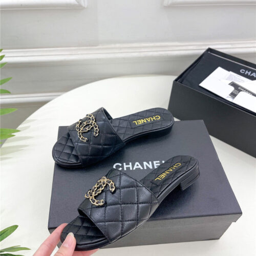 High Quality Luxury Chanel Counter Classic Double C Buckle Slippers – Style 16998 product detail